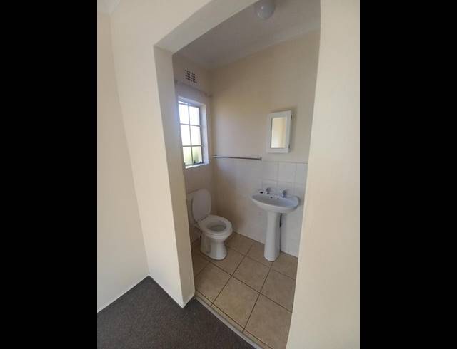 2 BEDROOM APARTMENT FOR SALE IN STRUBENSVALLEI